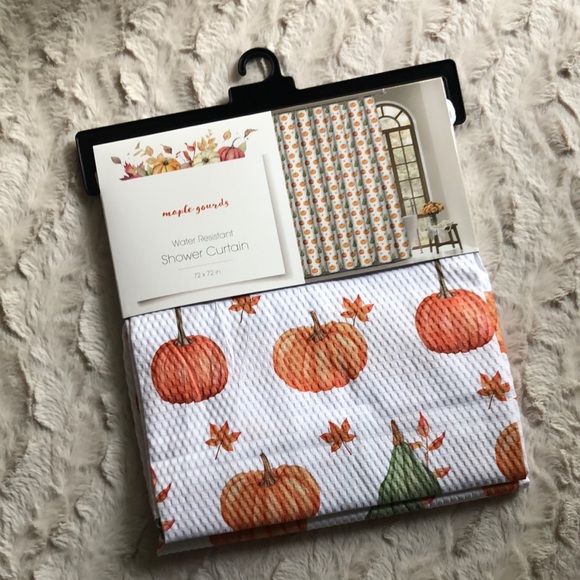 Maple Gourds Pumpkin Print Water Resistant Shower Curtain - Picture 1 of 8